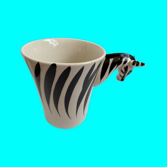 Zebra Coffee Cup Mug 12oz. with 3D Zebra Head Handle Cocoa Soup Pier One - Picture 5 of 7